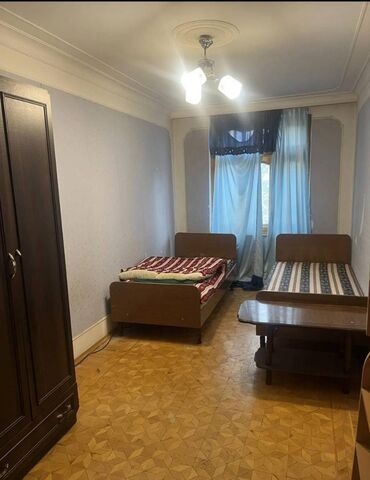 Uzunmüddətli kirayə evlər: 80 kv. m, 3 otaqlı -da lalafo.az — 3 Uzunmüddətli kirayə evlər: 80 kv. m, 3 otaqlı — 3