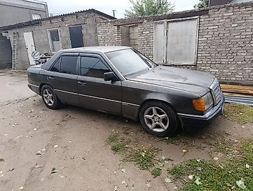 Mercedes-Benz W124: 1990 г., 2.3 л, Механика, Бензин, Седан