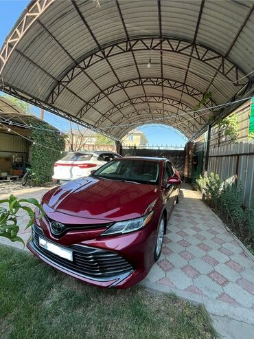 машине арзан: Toyota Camry: 2018 г., Автомат, Седан