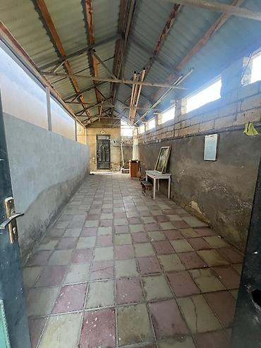 Həyət evləri və villalar: 3 otaqlı, 130 kv. m, Orta təmir — 2