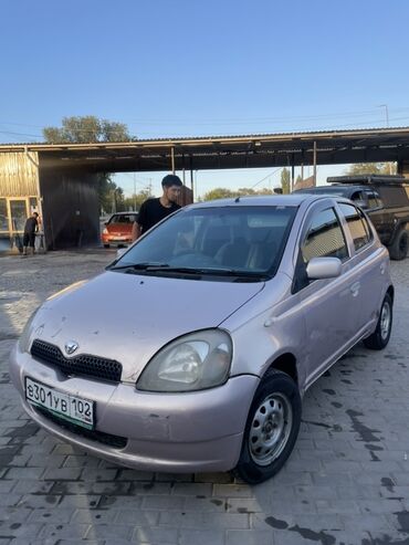обменяю машину: Toyota Vitz: 2001 г., 1 л, Автомат, Бензин, Хэтчбэк