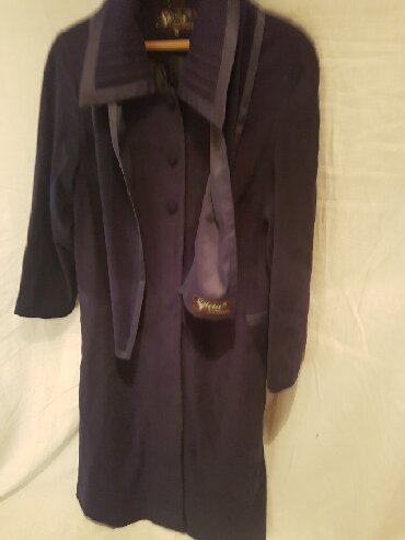 Paltolar: ● P L A Ş - Qadın üçün ● Italiya istehsalı. Ölçüsü - 48 - — 6