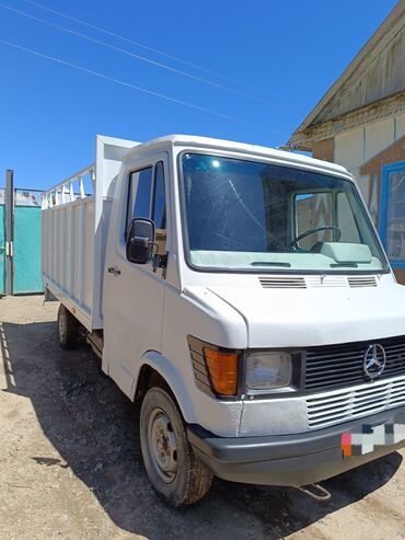 Легкий грузовой транспорт: Легкий грузовик, Mercedes-Benz, Стандарт, 3 т, Б/у