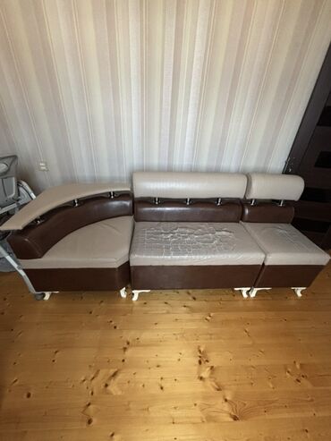 бу фотоаппараты: Künc divan, Süni dəri