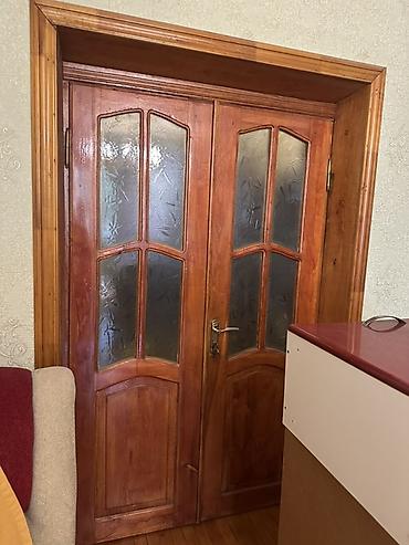Taxta iç otaq qapıları – şüşəli model dəsti Məhsul təsviri: - Klassik