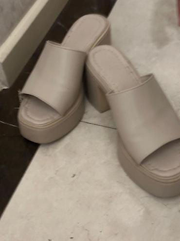 Сабо: Qadın üçün platformalı açıq burunlu tərtibatlı terk-sandalet - Rəng — 4