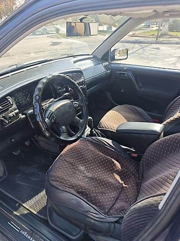 Volkswagen: Volkswagen Vento: 1993 г., 2 л, Ручные, Бензин, Седан — 11