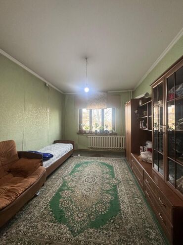 6 микрорайон квартира: 2 комнаты, 52 м², 106 серия, 4 этаж, Косметический ремонт