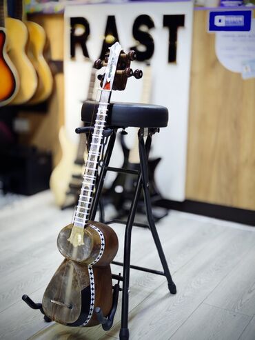 Akkordeonlar: Tar professional, Sədəfli Rast musiqi alətləri mağazalar şəbəkəsi 3