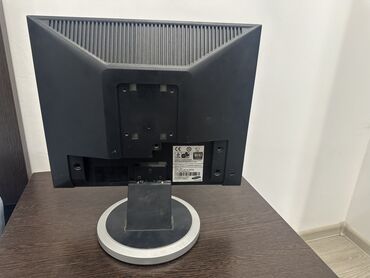 Masaüstü kompüterlər və iş stansiyaları: Samsung SyncMaster 740n modeli monitor, müxtəlif istifadə ehtiyacları