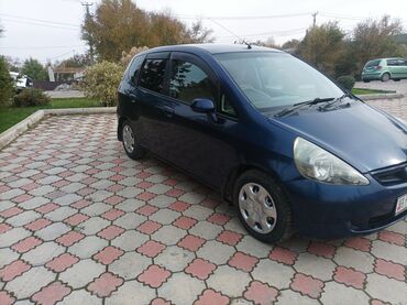 Honda: Honda Fit: 2003 г., 1.3 л, Вариатор, Бензин