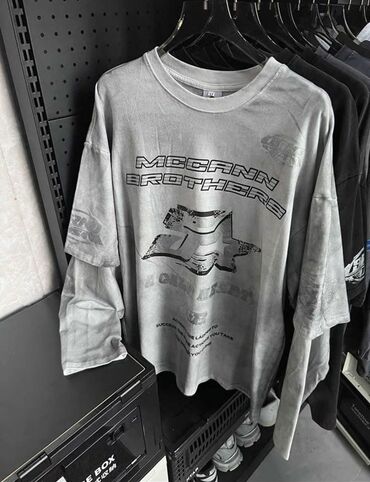 Белая кофта размера L-XL
