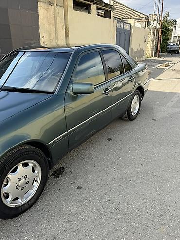 kia cerato 2008: Mercedes-Benz C-Class (W202) sedan - Kuzov: 4 qapılı sedan, tünd — 4