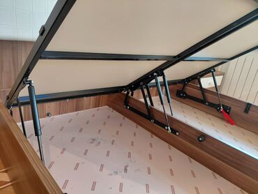 Komodlar: Yeni, Güzgülü, Türkiyə — 9