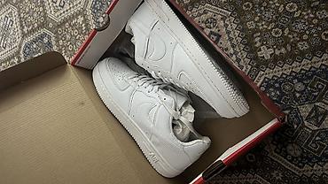 28-29 см, размер 43 Кроссовки Nike Air Force 1 Low, классический at lalafo.kg 28-29 см, размер 43 Кроссовки Nike Air Force 1 Low, классический