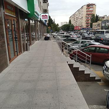 Недвижимость: 11 otaqlı ofis Komunal xərclər qiymətə daxildir .Vasiteçilər z.o — 6