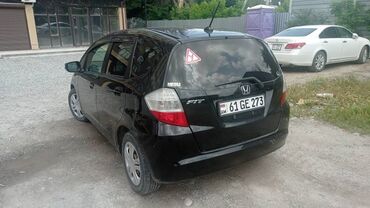 Honda: Honda Fit: 2009 г., 1.5 л, Вариатор, Бензин, Седан