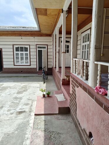 продаю дом на иссык куле село тамчы: Дом, 140 м², 5 комнат, Собственник