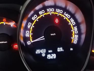 vaz kondisioner: VAZ (LADA) Vesta: 1.6 l | 2019 il 25000 km Sedan — 1