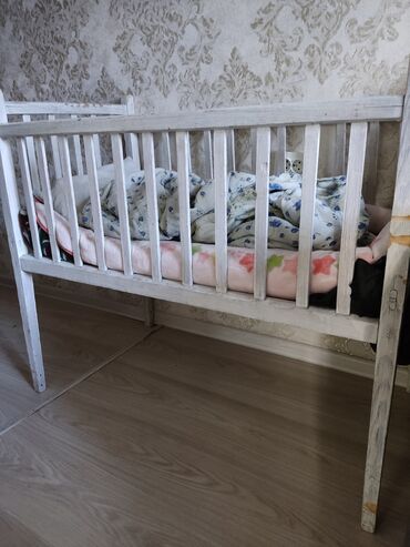 кроватка для новорожденного: Односпальная кровать, Б/у