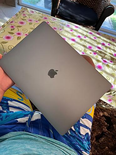 Ноутбуки Apple (MacBook): Продаю макбук про с самым большим диагоналям от apple целых 16 дюймов — 3