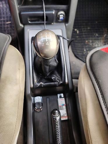 Nissan: Odličan i očuvan auto, dugo registrovan, redovno održavan, motor — 18