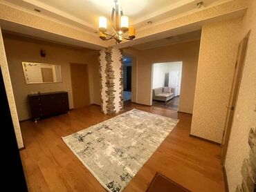 сдаю квартиру азия мол: 3 комнаты, 120 м², Индивидуалка, 2 этаж, Евроремонт