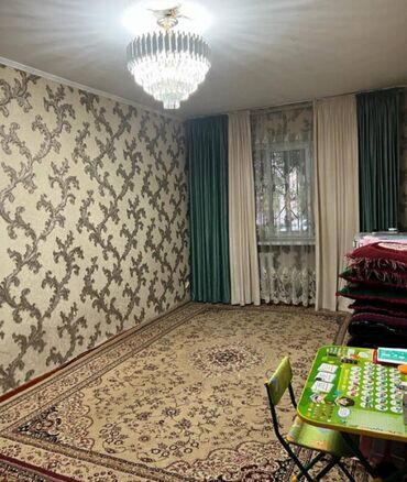shapki dlja devochek i malchikov: 2 комнаты, 44 м², 104 серия, 1 этаж