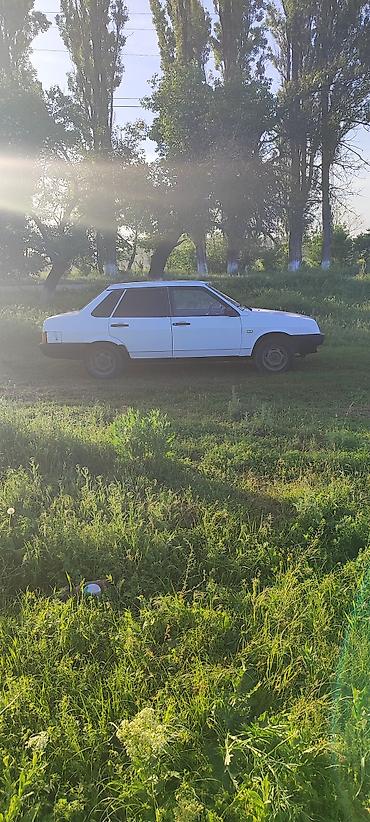 ВАЗ (ЛАДА): ВАЗ (ЛАДА) 21099: 1993 г., 1.5 л, Седан — 4