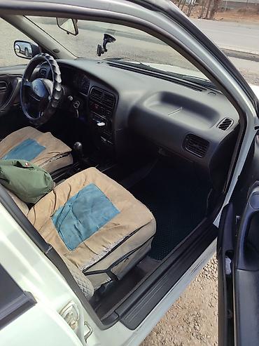 385 55: Nissan Primera: 1995 г., 1.6 л, Механика, Бензин, Седан — 9