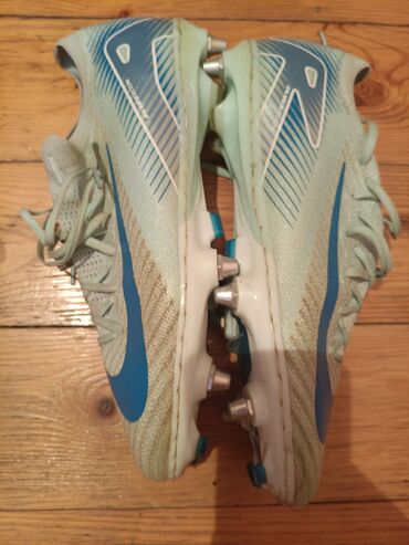 Trenajorlar: Butslar Nike, Ölçü: 43