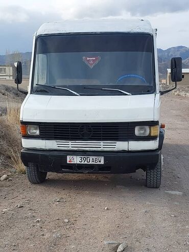 mercedes vario гигант: Легкий грузовик, Б/у