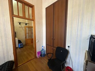 Köhnə tikili: Bakı, 3 otaqlı, Köhnə tikili, m. 28 may, 44 kv. m -da lalafo.az — 8 Köhnə tikili: Bakı, 3 otaqlı, Köhnə tikili, m. 28 may, 44 kv. m — 8