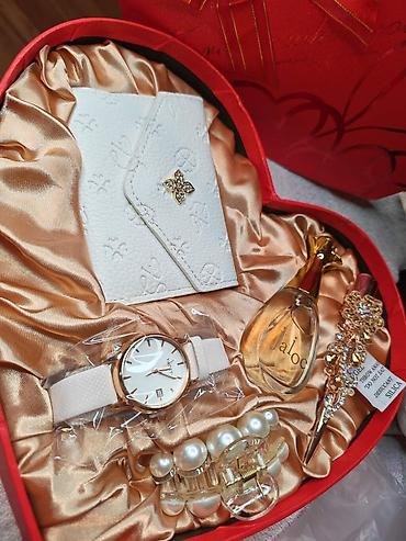 Parfemi: Zenski poklon setovi — 3