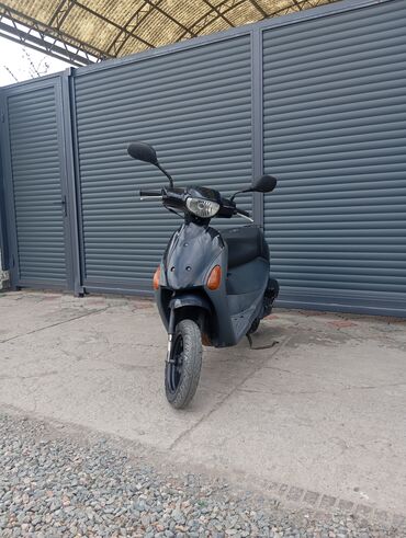 Скутеры: Скутер Suzuki, 50 куб. см, Бензин, Б/у