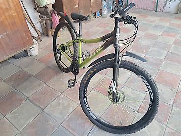 Dağ velosipedləri: Velosiped Cəmi1,2 dəfə sürülüb təzə kimidi telefon tutacagı, su qabı — 6