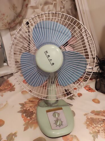 Динамики и колонки: Колонки 4500 сом пишите остальное отвечу — 2