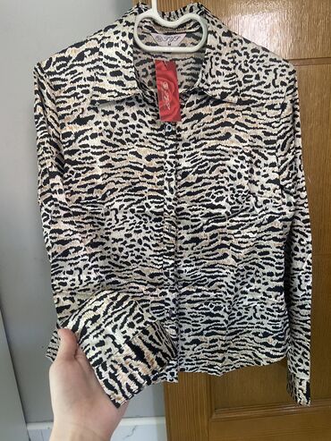 bluza sa perjem: M (EU 38), Saten, Leopard, krokodil, zebra, bоја - Šareno