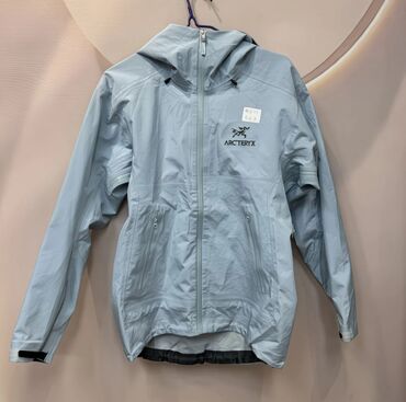 зимние спортивные костюмы: Arcteryx куртка Состояние: 10/10 Размер: s/m (на рост 170-180)