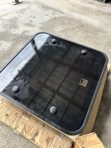 купить пищевые емкости для воды в бишкеке: Автомобильное стекло люка от Mercedes-Benz Sprinter