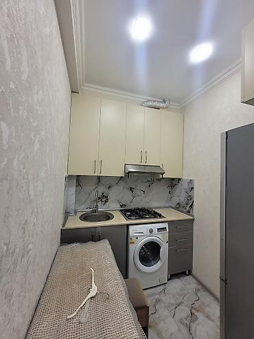 merkezde: 2otaqlı mənzil – tam mebellı və texnikalı Plan: - Geniş işıqlı qonaq — 3