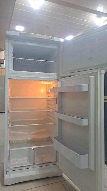 fen satisi: İki qapılı soyuducu (üst kamera dondurucu) - Brend/Model: Indesit — 1