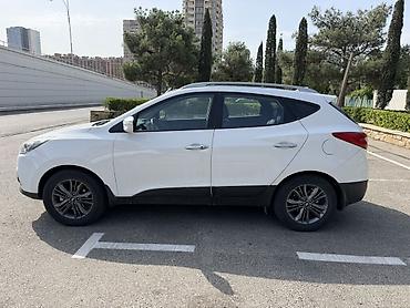 mazda 2: Hyundai ix35: 2 l | 2014 il Krossover — 3
