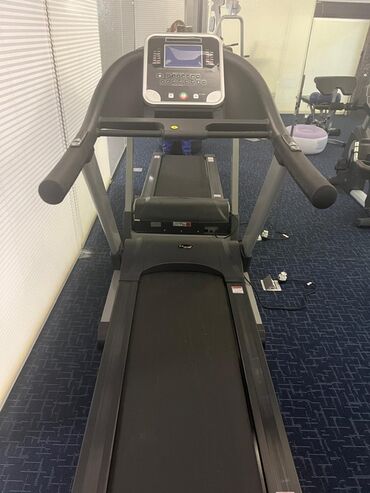 Digər trenajorlar: Peşəkar ev-fitnes avadanlıqları dəsti - Elliptik trenajor: E‑Glide — 3