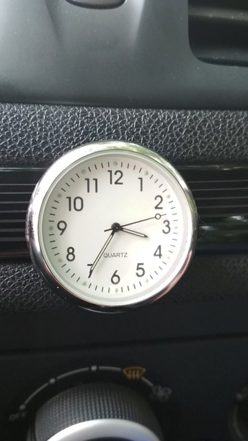 Tuning oprema: Sat za automobil beli - samolepljivo Izuzetno lep dodatak za Vaš na lalafo.rs — 8 Tuning oprema: Sat za automobil beli - samolepljivo Izuzetno lep dodatak za Vaš — 8