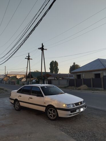насос для автомобиля: Volkswagen Passat: 1993 г., 1.8 л, Механика, Бензин, Седан