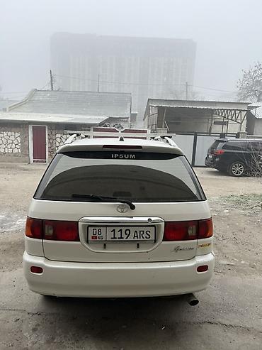 Toyota: Toyota Ipsum: 2001 г., 2 л, Автомат, Бензин, Минивэн at lalafo.kg — 4 Toyota: Toyota Ipsum: 2001 г., 2 л, Автомат, Бензин, Минивэн — 4