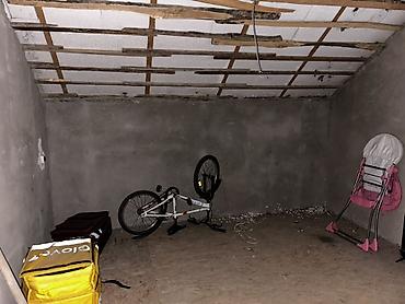 Продажа коттеджей и домов: Продаётся двухэтажный дом с приусадебным участком. Характеристики — 27