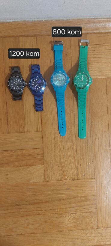 Wristwatches: Classic watch, Male