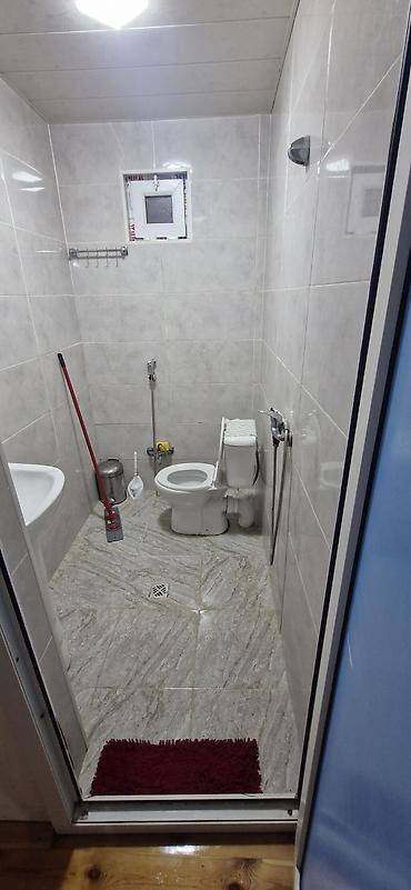 binə atciliq ev satilir: Binə Savxoz Qardaşlar market . 2 otaqlı həyət evi . İşıq qaz su — 4